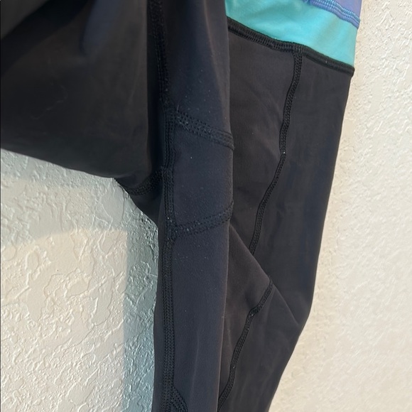 Lululemon Athletica Black and Blue Leggings with Striped Waistband - Picture 6 of 10